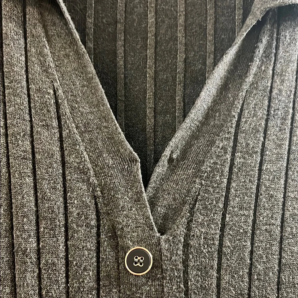 Gray Ribbed Button-Up dress - Picture 3 of 3